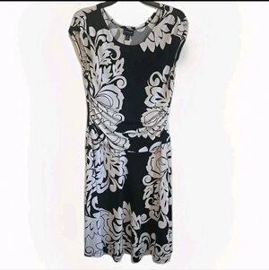 Enfocus Studio Black and White Floral Ruched Midi Dress